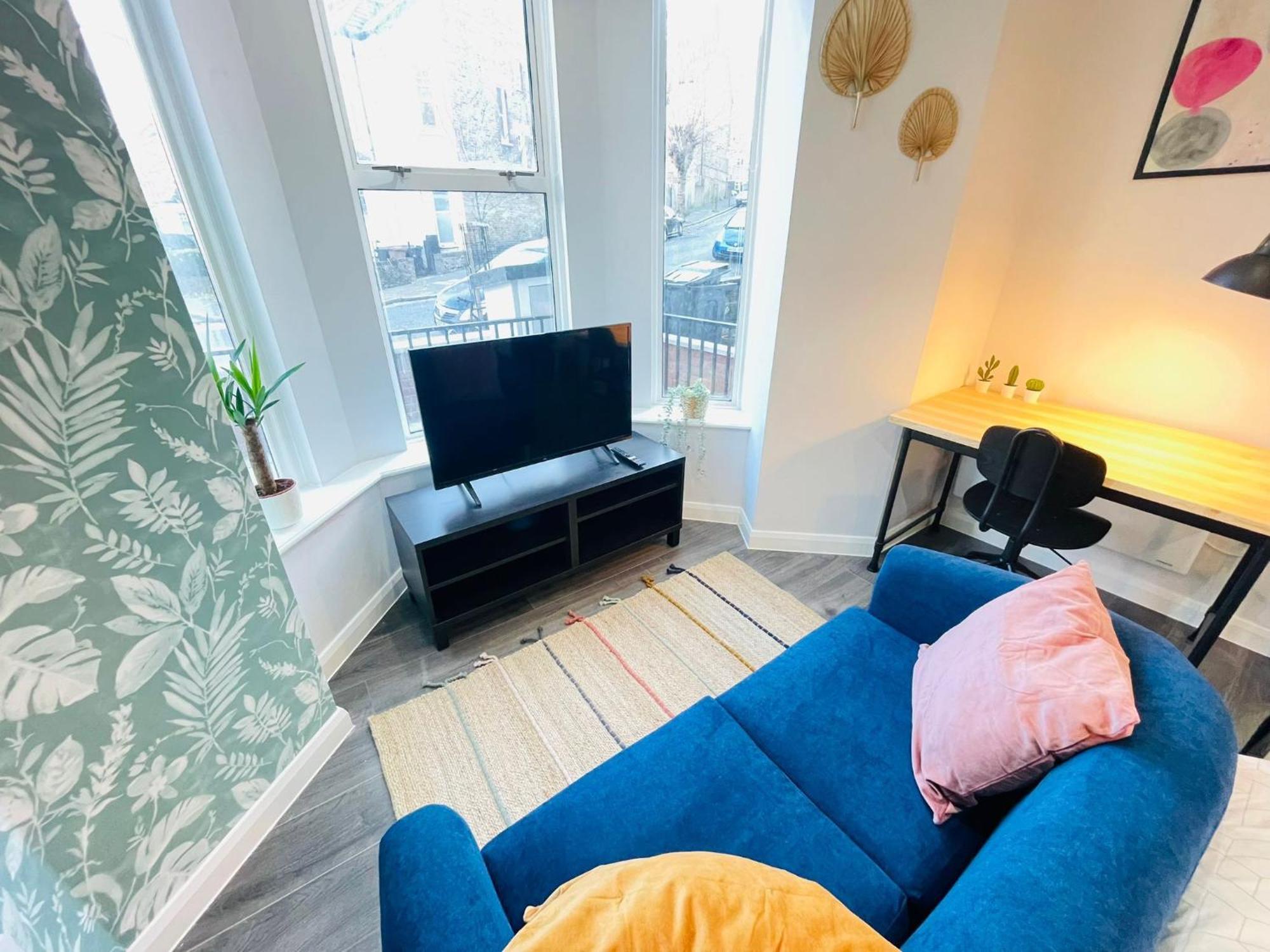Hackney Studios By Sleepy London Bilik gambar